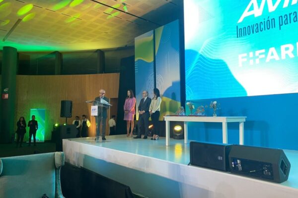 reconocimientos a la comunidad médica y científica 2