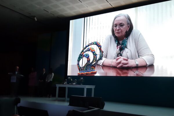 reconocimientos a la comunidad médica y científica 4